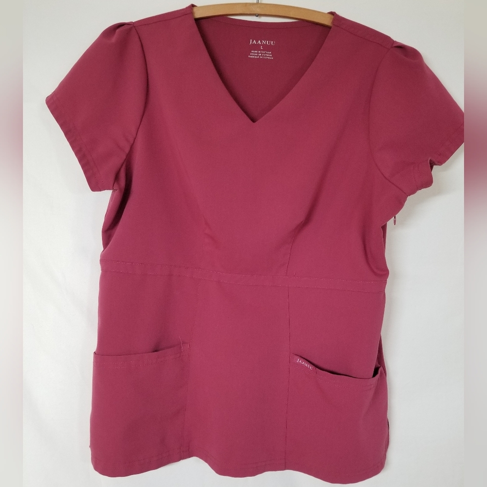 JAANUU Warm Berry Yoga 4pocket Scrub Top